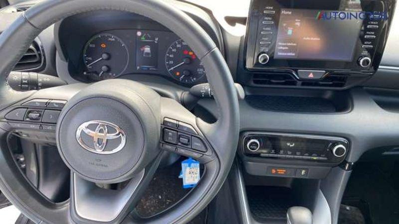 Toyota Yaris IV 2020 1.5h Business