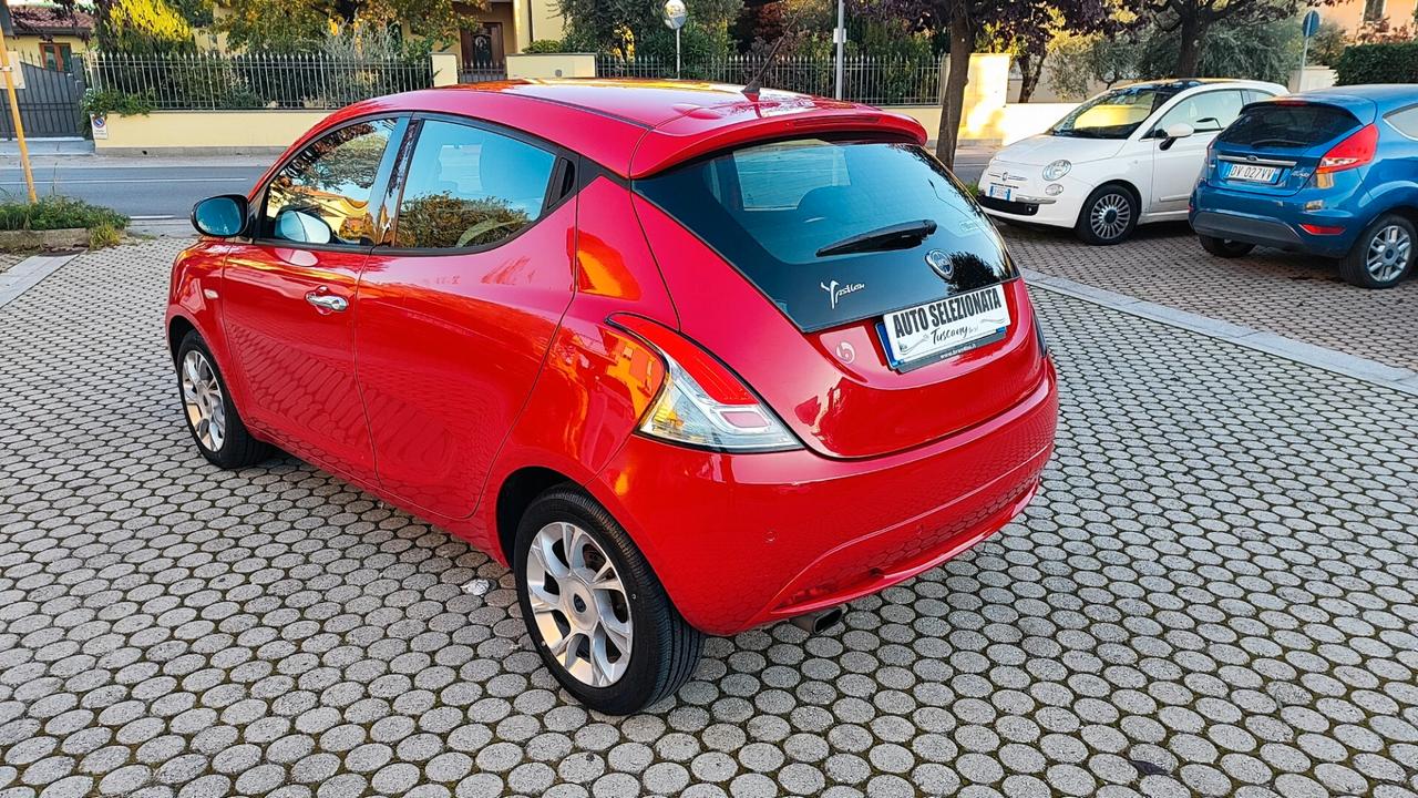 Lancia Ypsilon 1.2 69 CV 5 porte Platinum