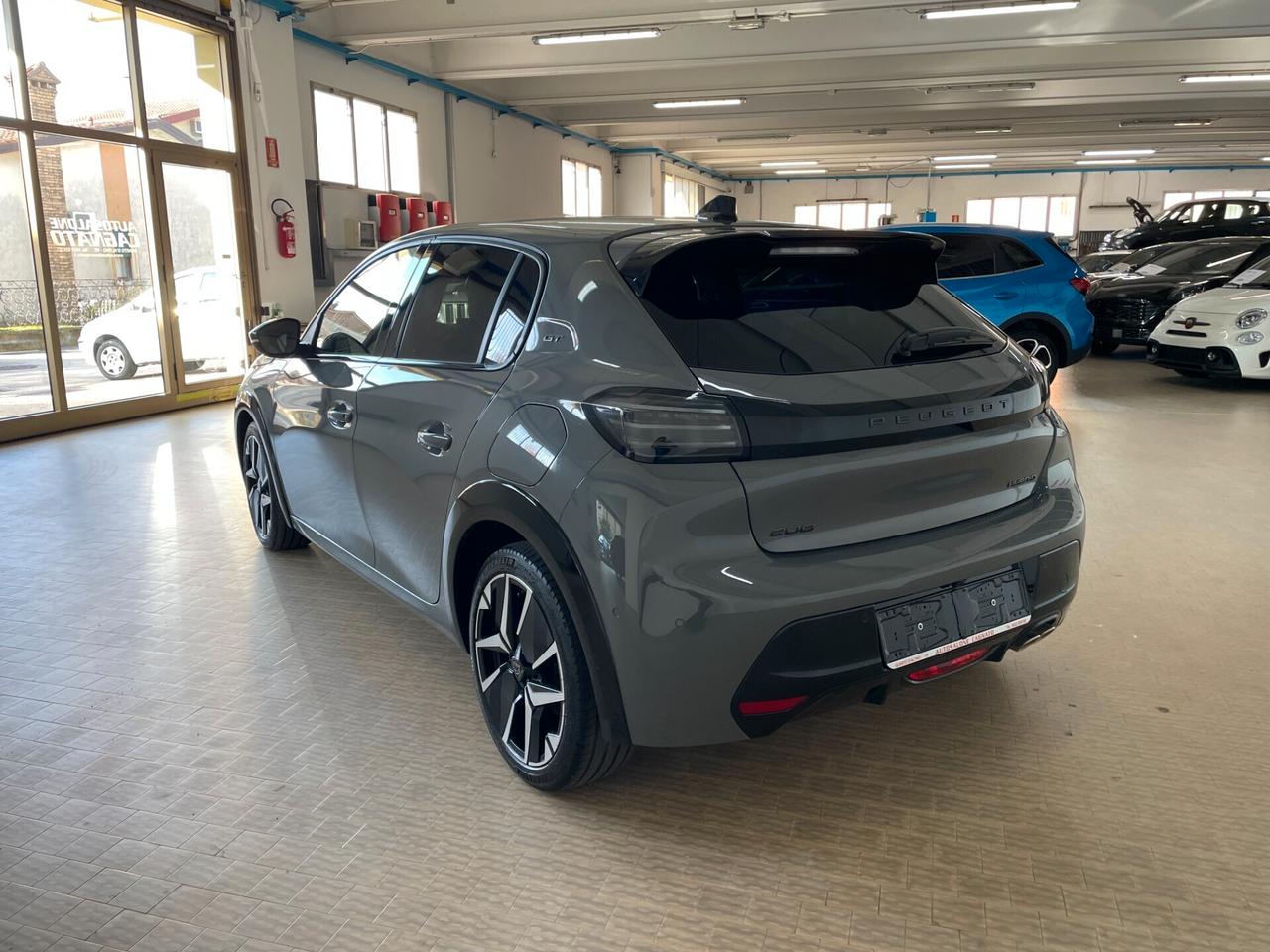 Peugeot 208 Hybrid 145cv e-DCS6 GT 2025 km9700