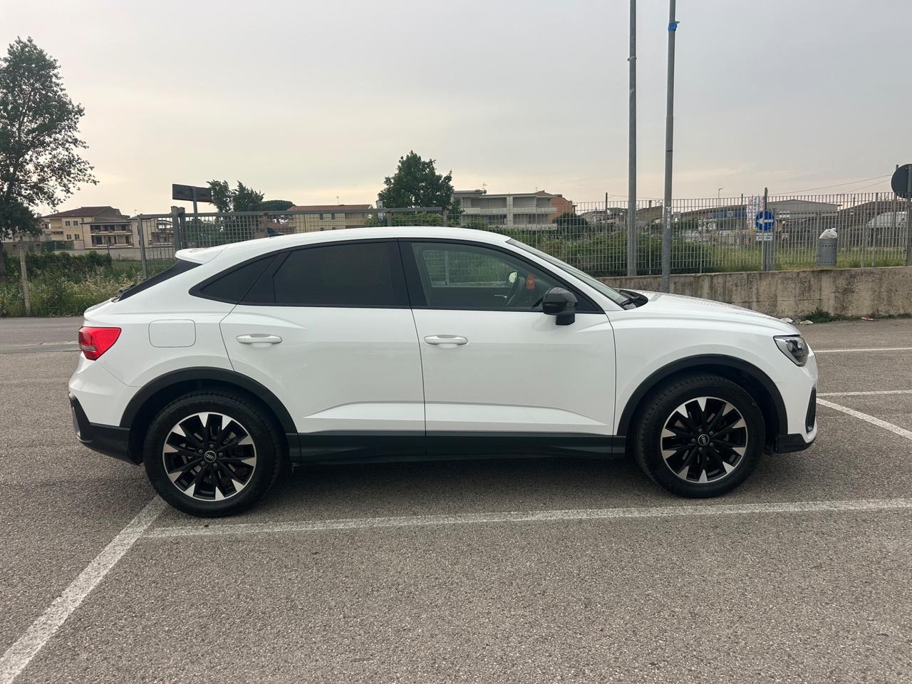 Audi Q3 SPB 35 TDI