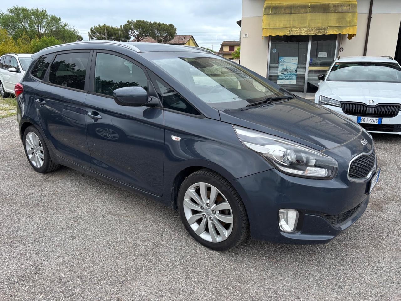 Kia Carens 1.7 CRDi 115 CV Diesel – Garanzia 12 mesi