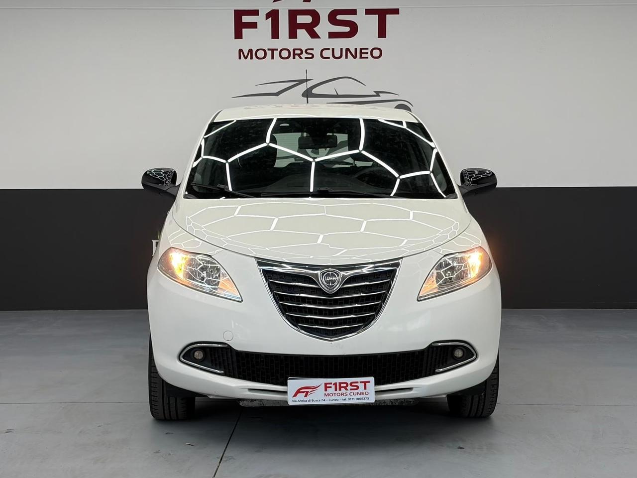 Lancia Ypsilon 0.9 TwinAir 85 CV 5 porte Metano Ecochic Gold