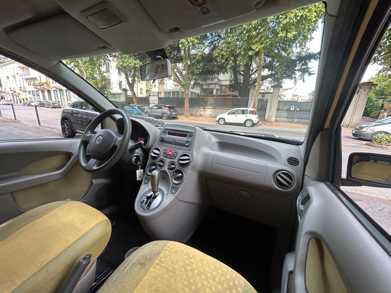 Fiat Panda 1.2 Dualogic