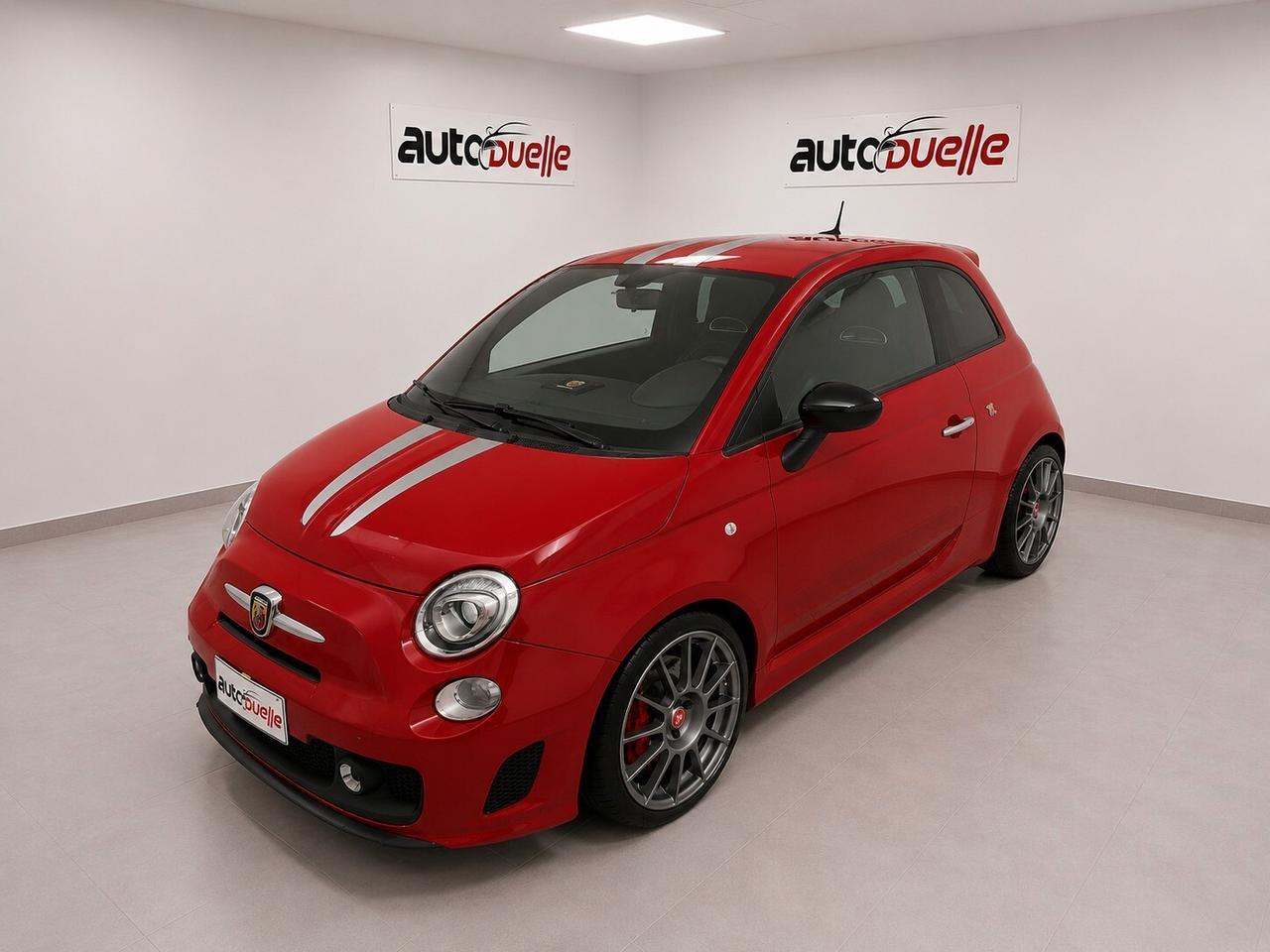 Abarth 500 1.4 Turbo T-Jet ESSESSE