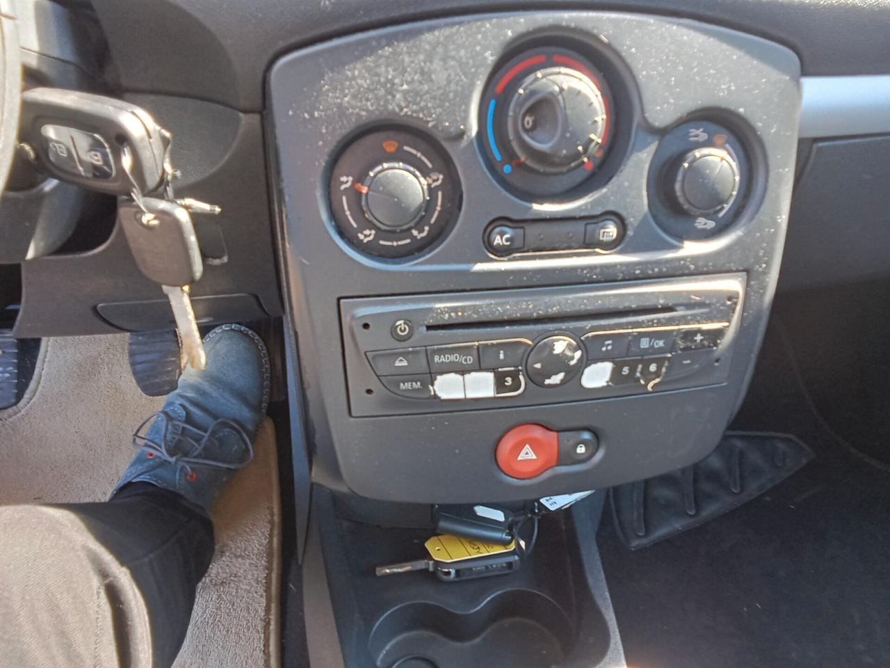 Renault Clio 1.2 16V 5 porte GPL Dynamique