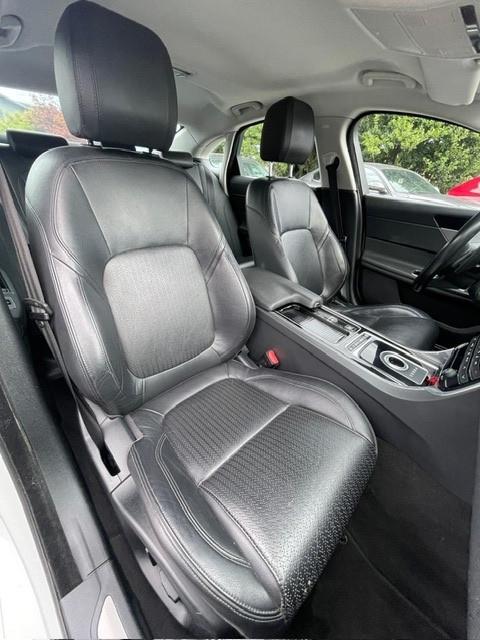 Jaguar XF 2.0 D 180 CV AWD aut. Prestige