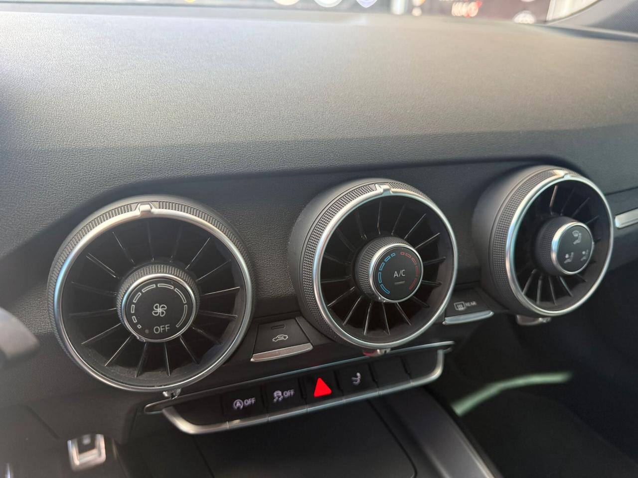 Audi TT Coupé 2.0 TFSI S line