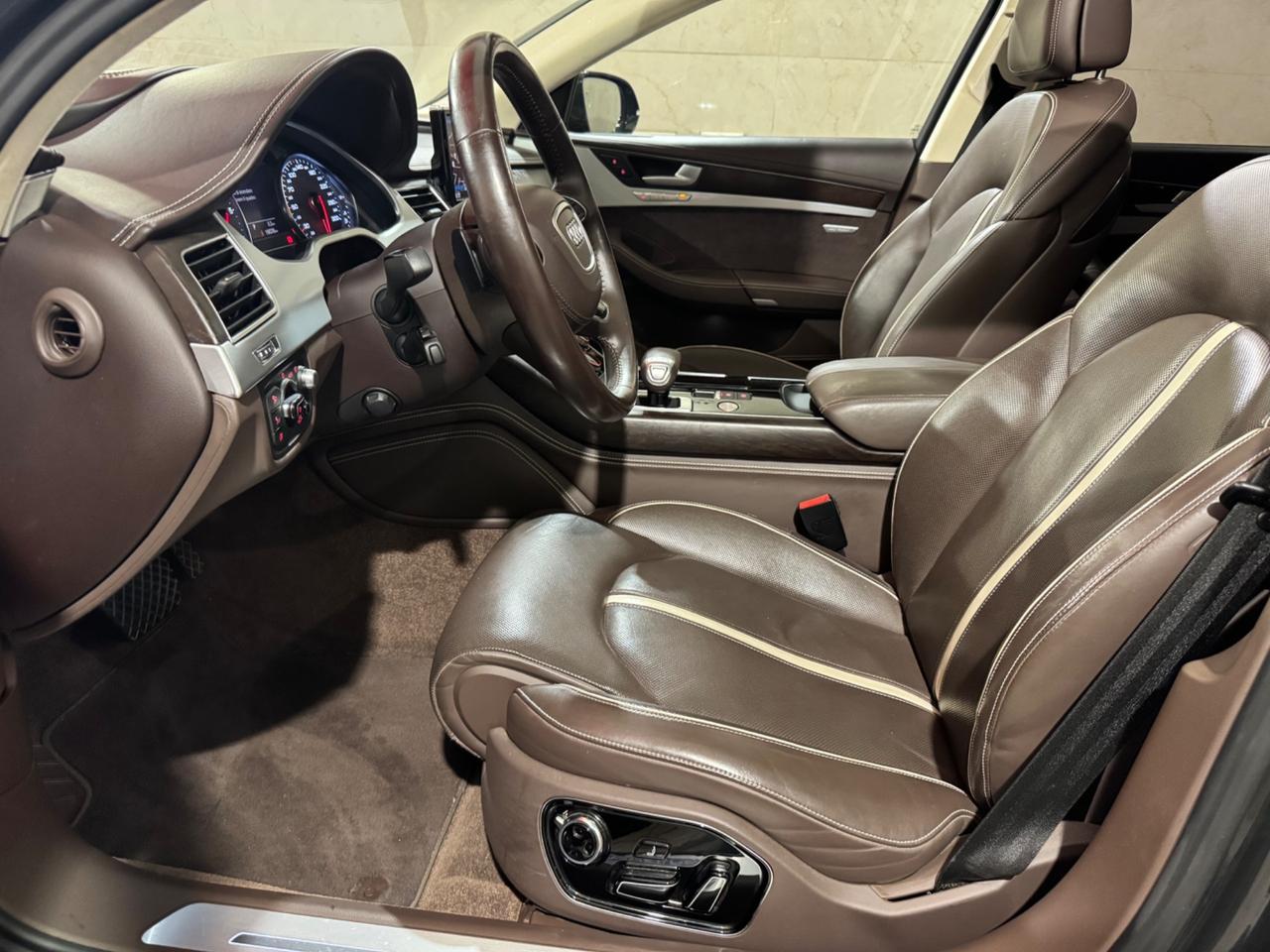 Audi A8 3.0 TDI 262 CV ultra quattro tiptronic