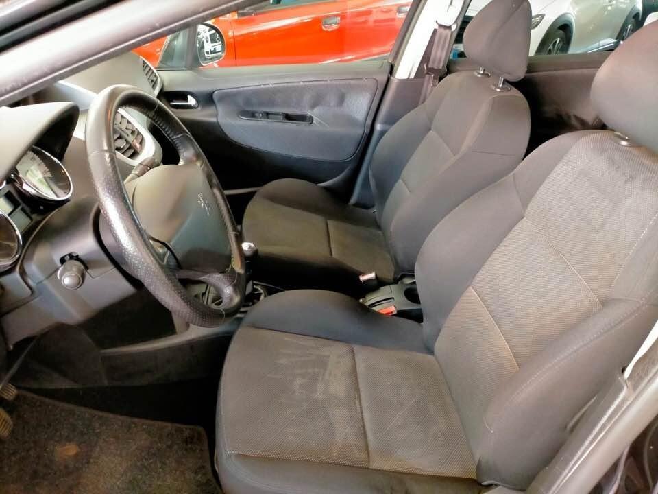 Peugeot 207 sw 1.4 vti 16v XS