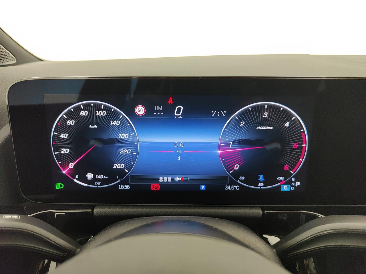 Mercedes-Benz GLA 200 d