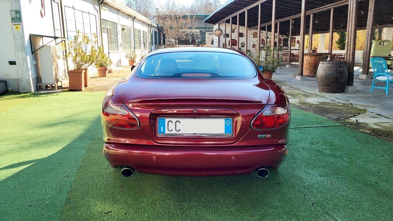 Jaguar XK XKR 4.2 Coupé - ASI ORO