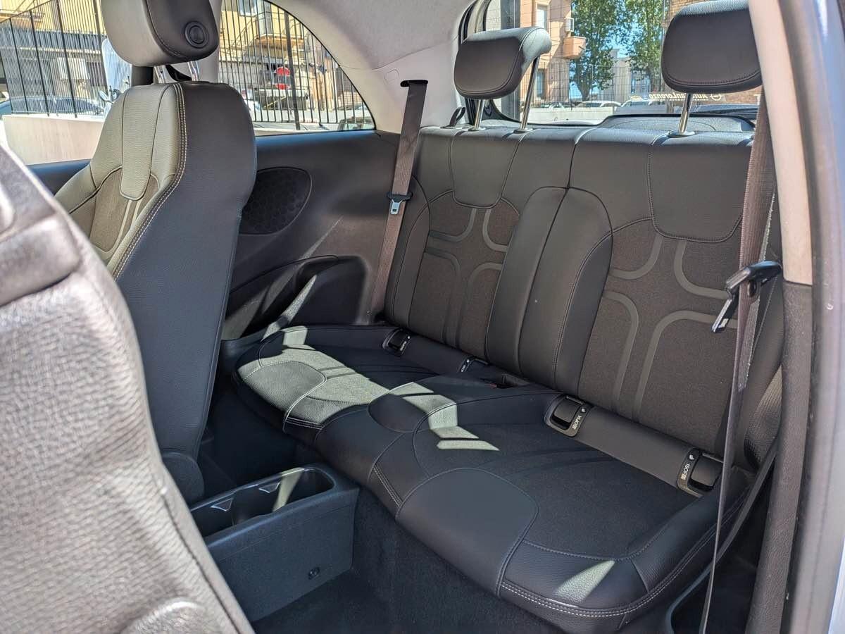 Opel Adam 1.2 70 CV Slam