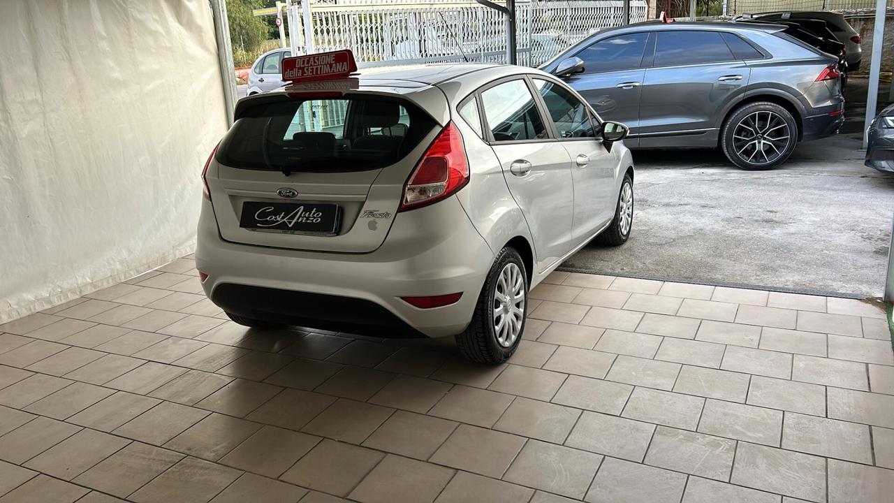 Ford Fiesta 1.5 TDCi 75 cv 2015 Neopatentati