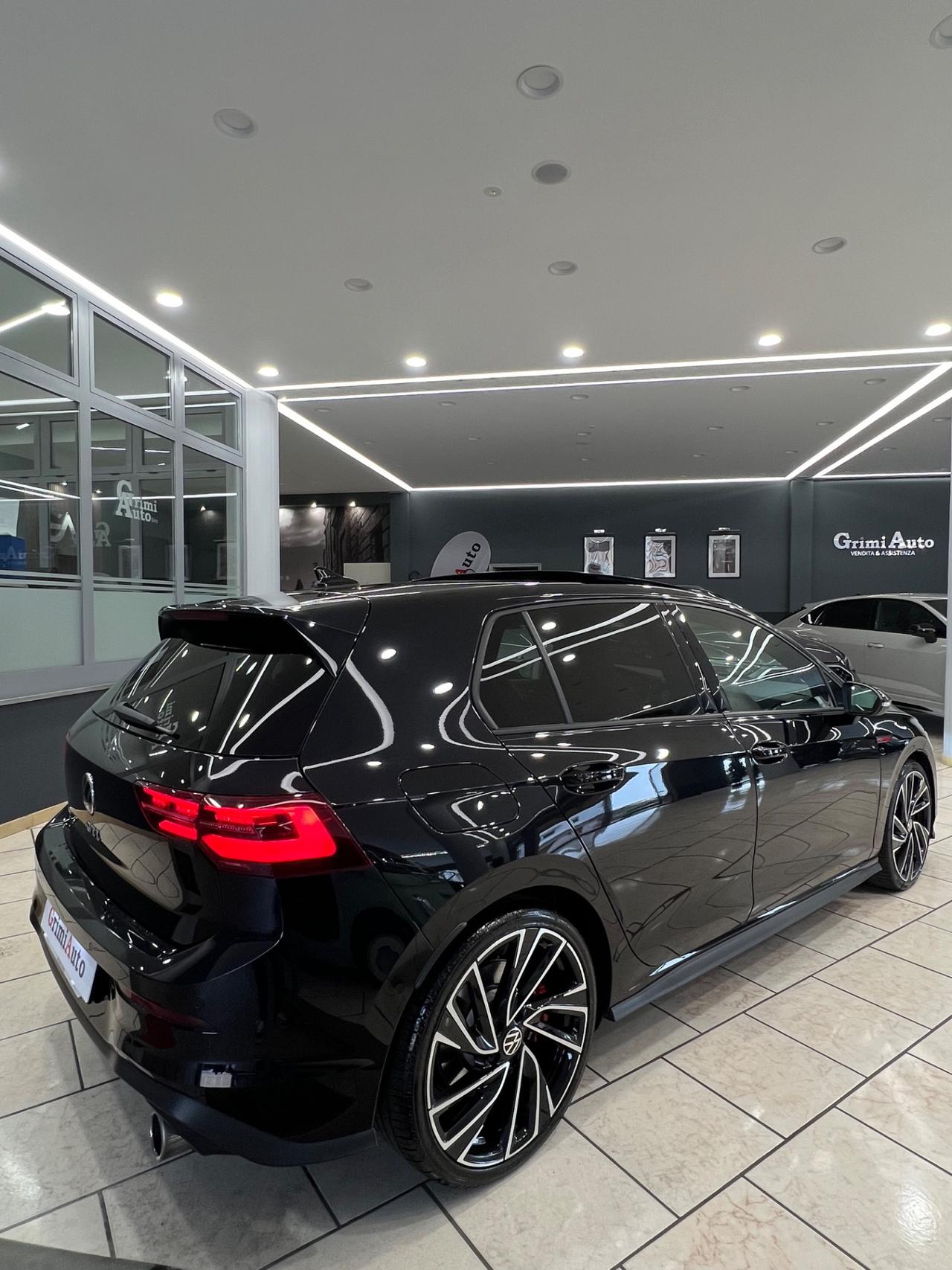 Volkswagen Golf GTI 2.0 TSI DSG