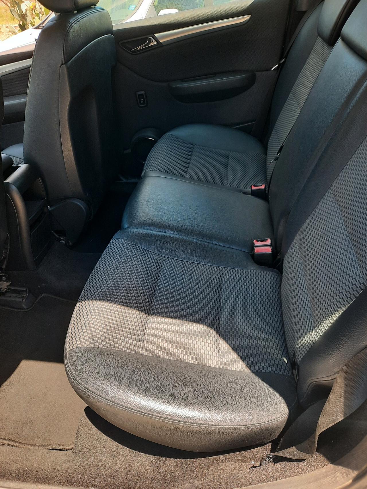 Mercedes-benz B 180 CDI