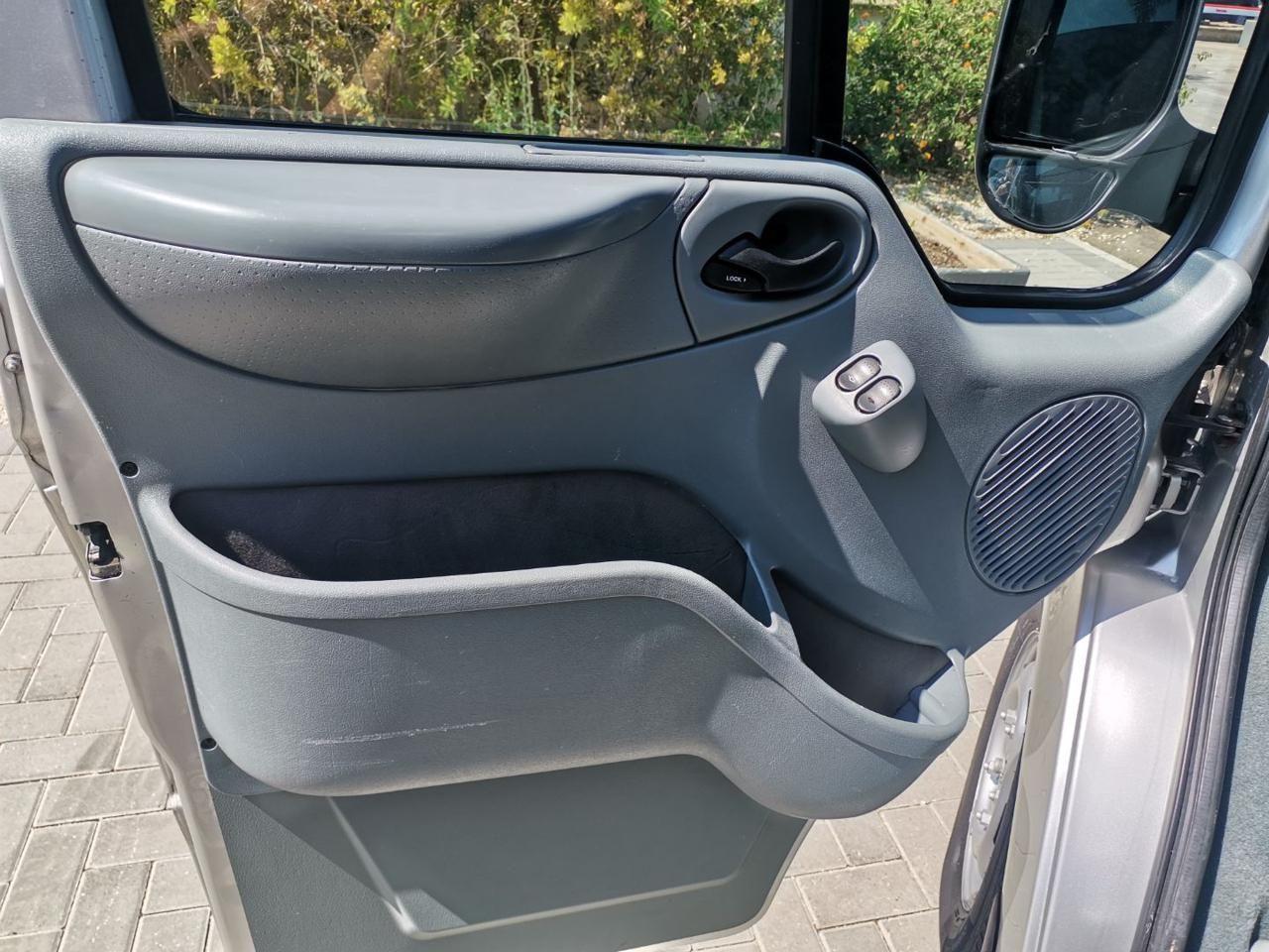 Ford Tourneo 2.2 TDCi/110cv Minibus 8 POSTI