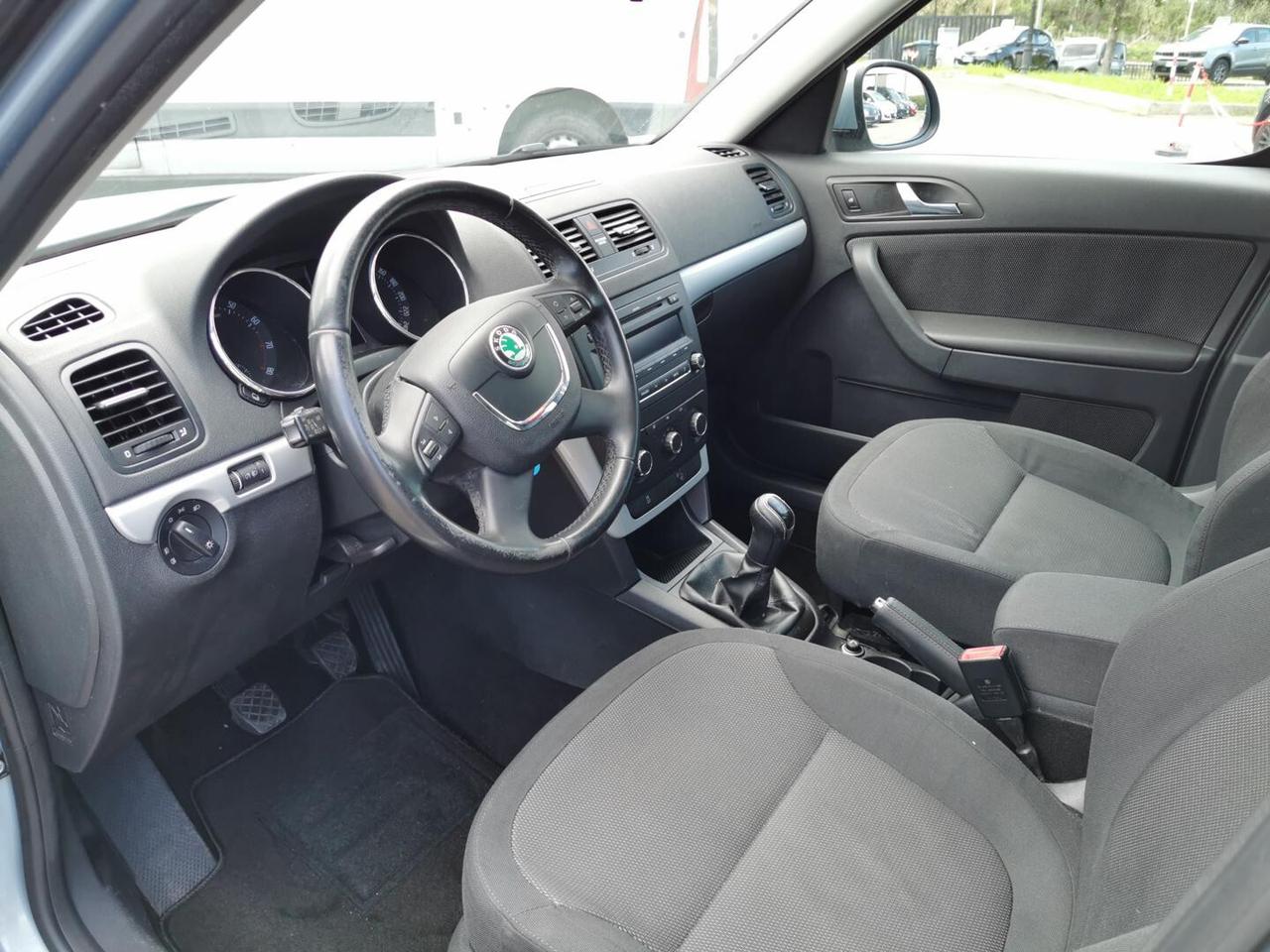 Skoda Yeti SKODA Yeti 1.2 TSI Active 109Cv - OFFERTA SENZA FINANZIAMENTO - RATE AUTO MOTO SCOOTER