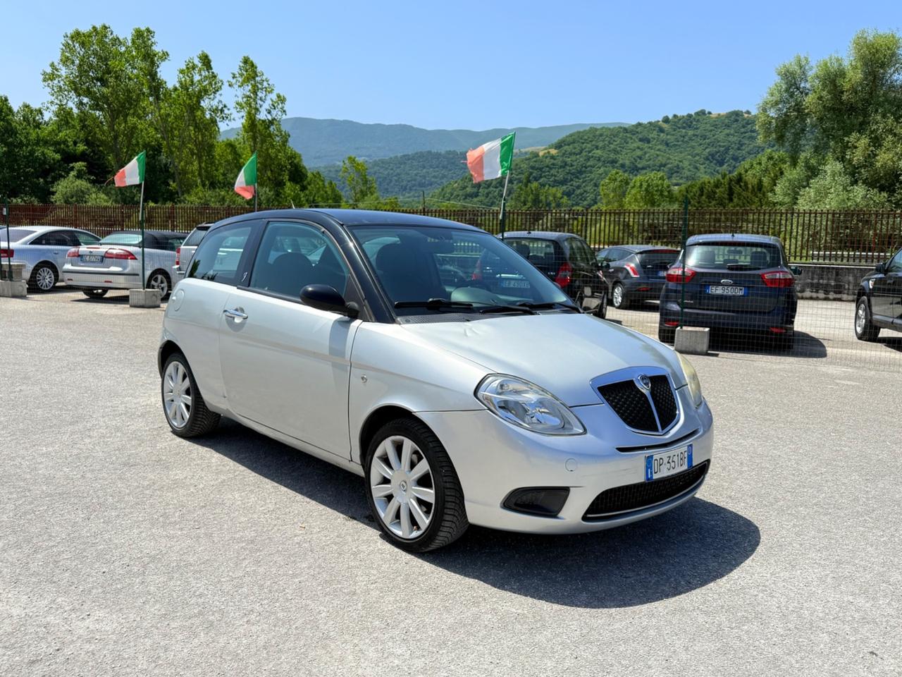 Lancia Ypsilon 1.2 Oro