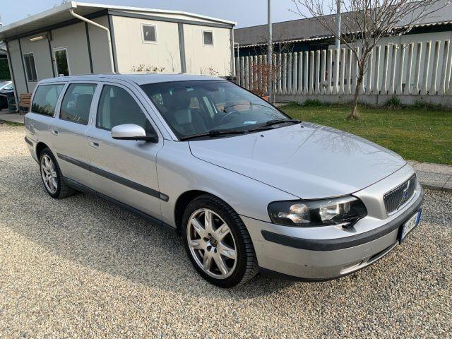 VOLVO V70 2.4 D5 20V cat Optima