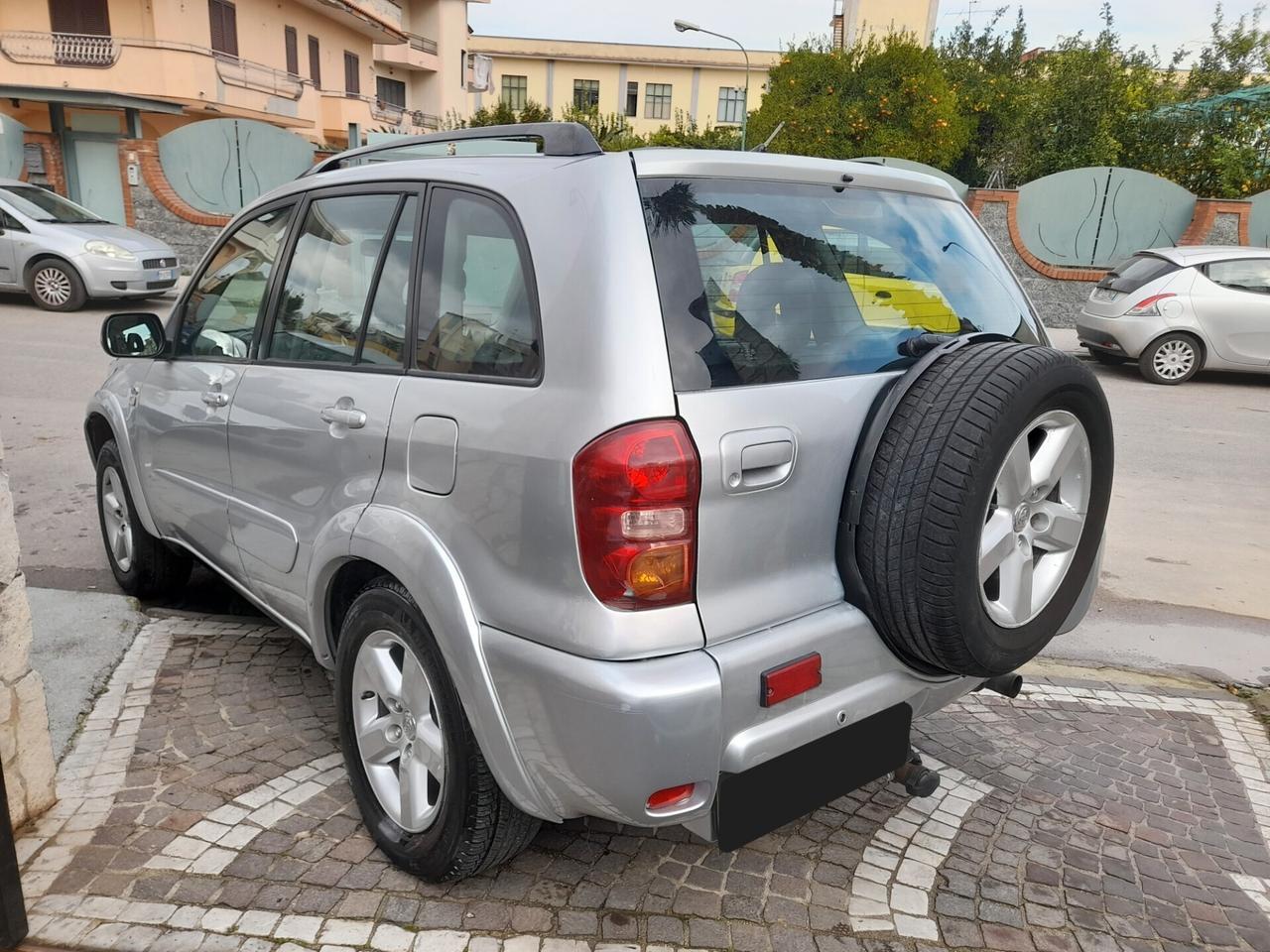 RAV 4 TURBO DIESEL - GANCIO TRAINO