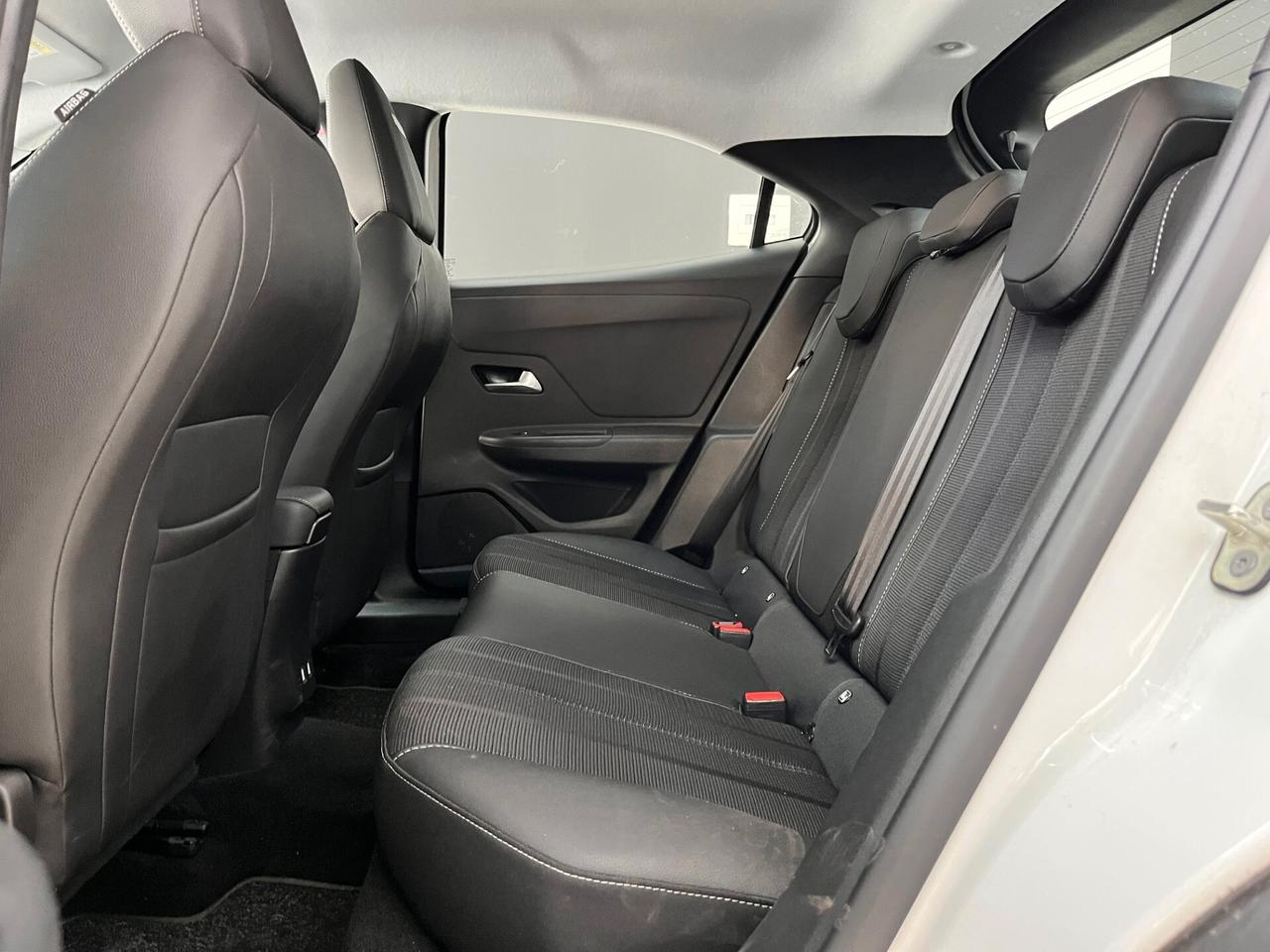 Opel Mokka 1.2 Turbo aut. Elegance KM 69.800 - 2021