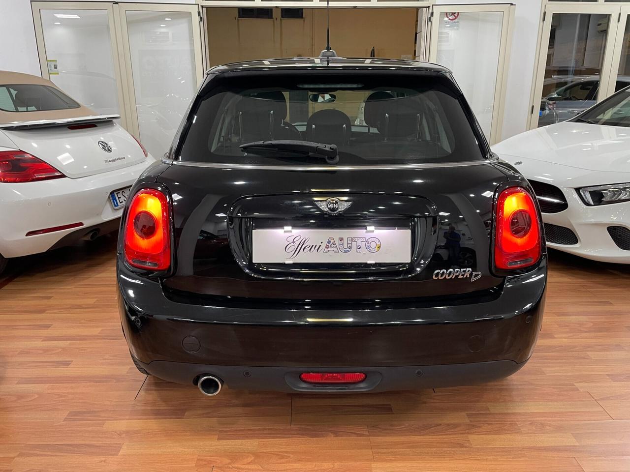 MINI 1.5 COOPER D 5Porte Automatica - 2015