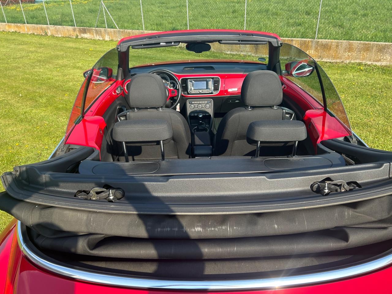 Volkswagen Maggiolino Cabriolet 1.6 TDI 105cv VINTAGE