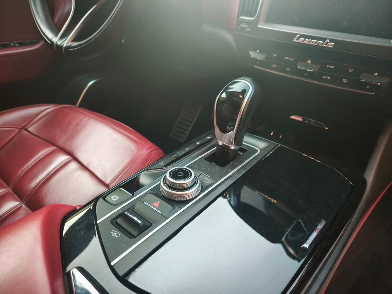 Maserati Levante SQ4 V6 430 CV TETTO