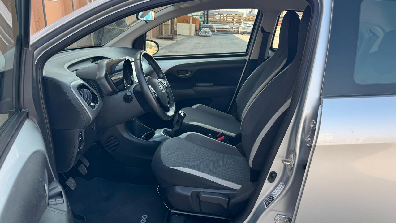 Toyota Aygo Connect 1.0 VVT-i 72 CV 5 - 2021