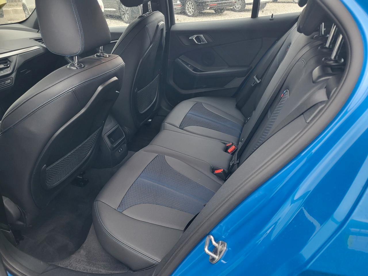 Bmw 118 118d 5p. Msport