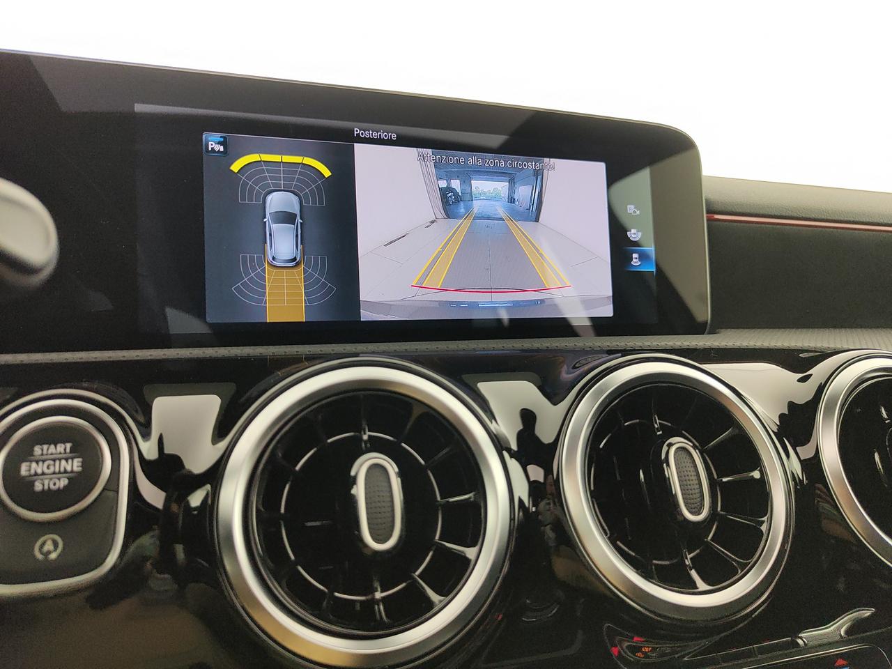 Mercedes-Benz A 200 Premium auto