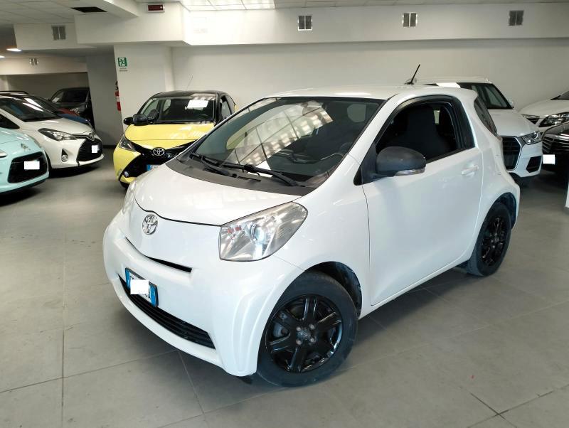 Toyota iQ 1.0 (sol) cvt E5 KM 70000