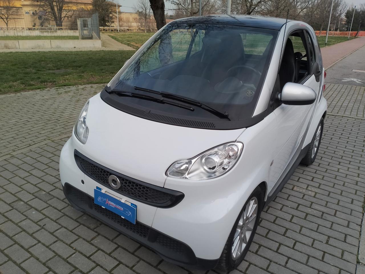 Smart ForTwo 1000 45 kW MHD coupé pure