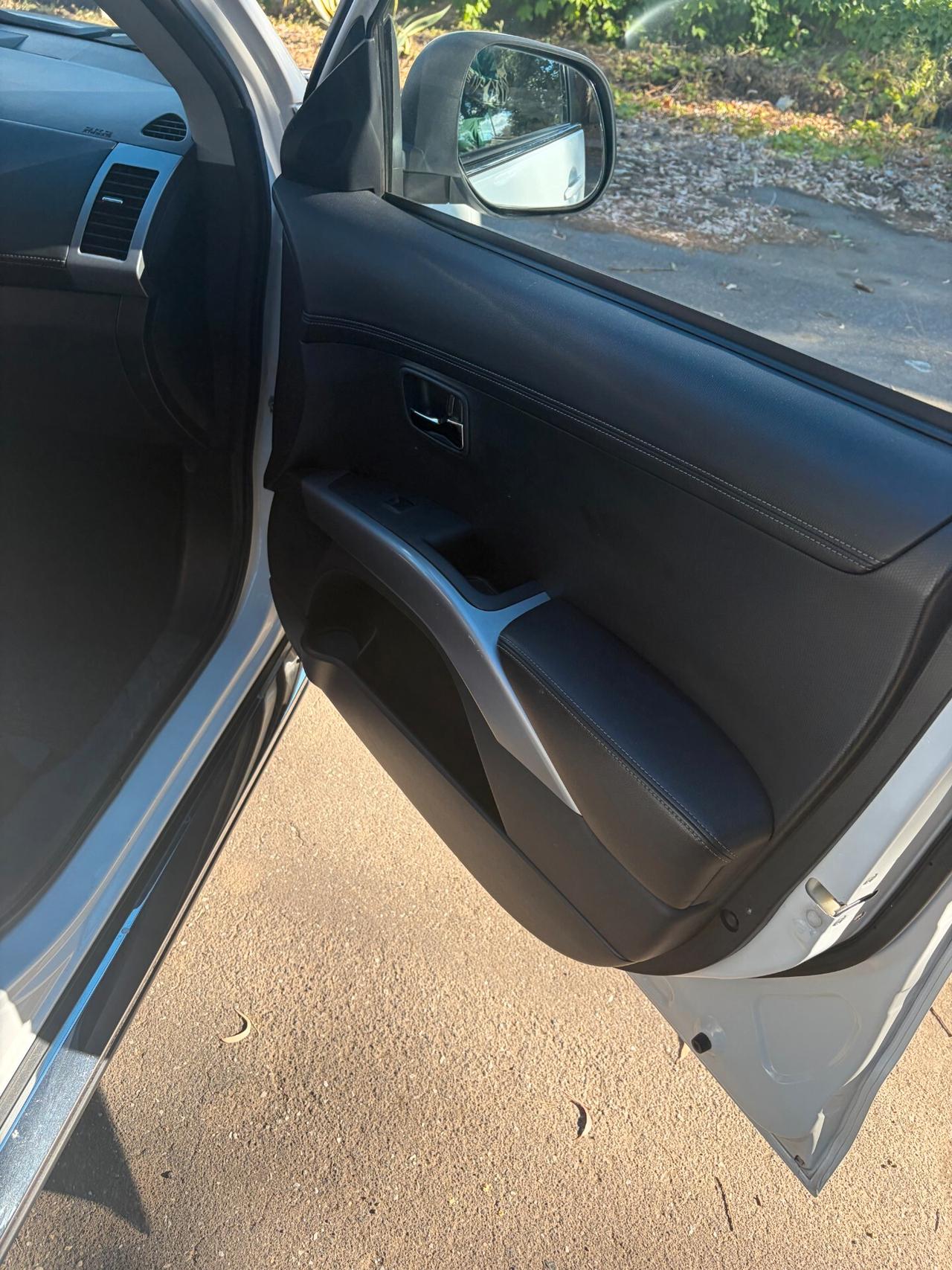 Peugeot 4007 2.2 HDi 156CV DCS Féline