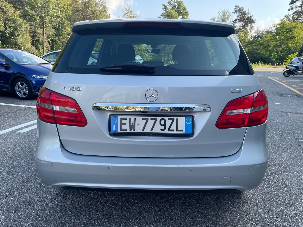 Mercedes-benz B 180 CDI Automatik*Navi*Retrocamera*