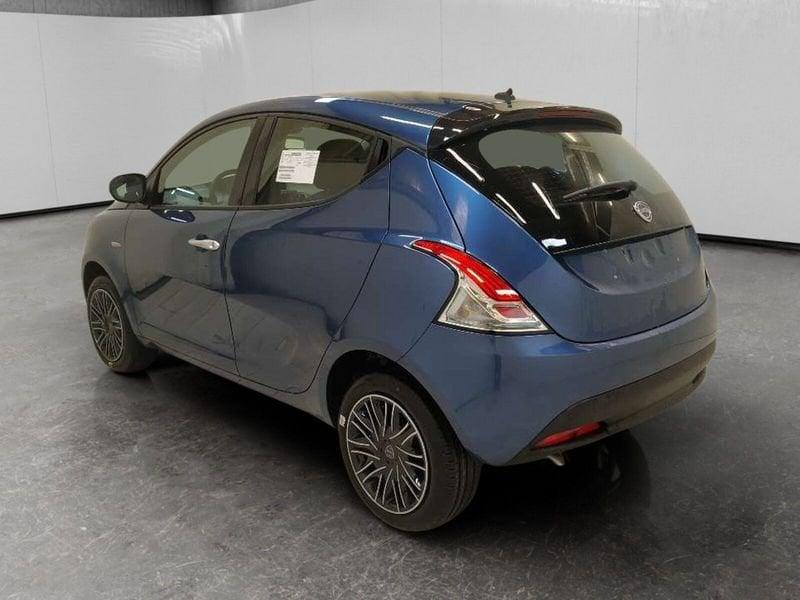 Lancia Ypsilon 1.0 firefly hybrid Oro s&s 70cv