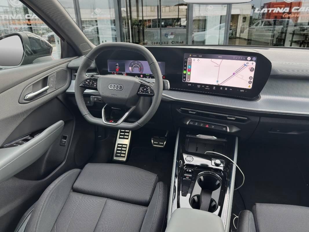 Audi Q3 Sportback 2.0 TDi S line 150cv s-tronic, Telecam e CarPlay