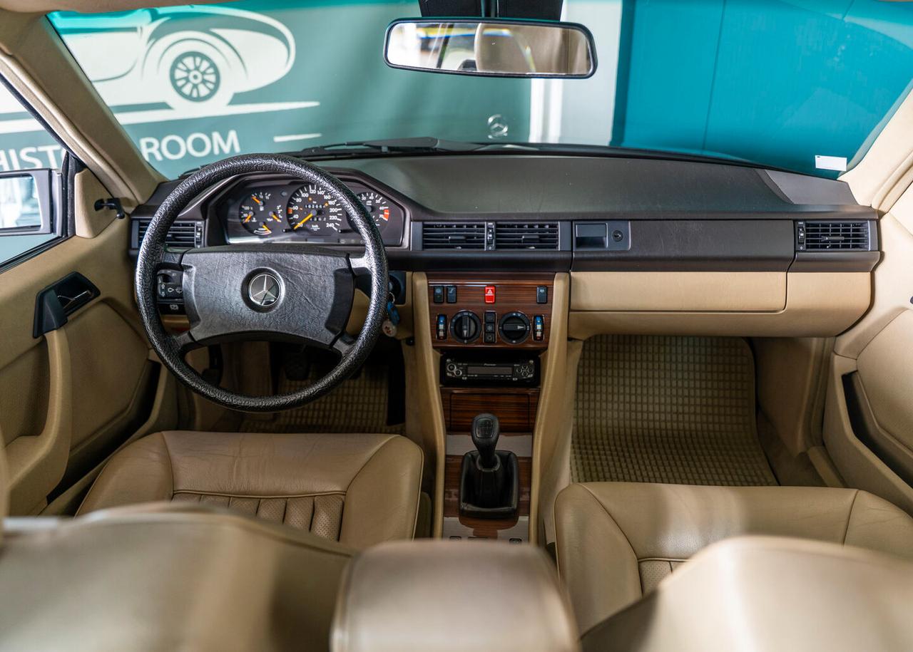 Mercedes Classe E Coupè 300 CE