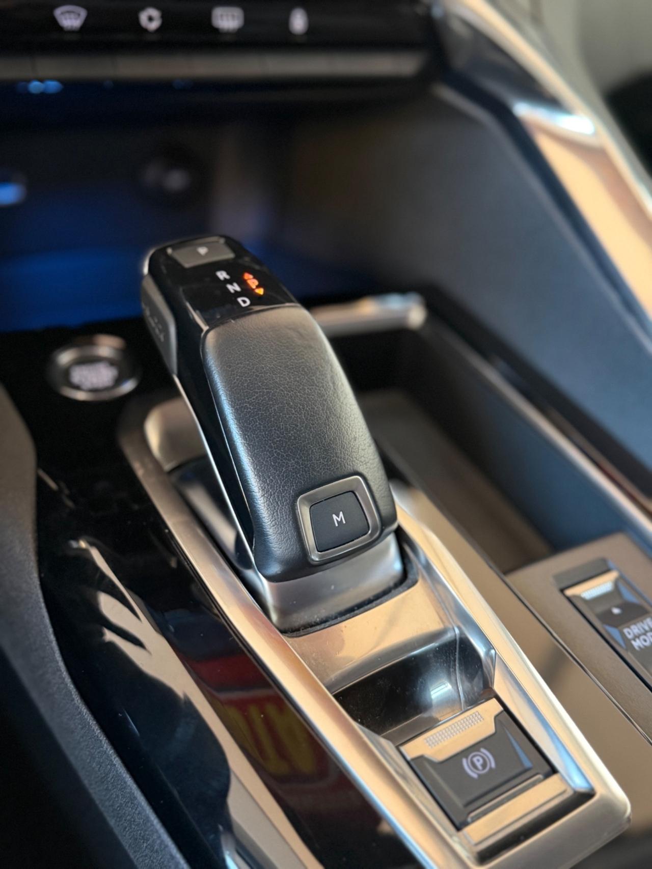 Peugeot 3008 BlueHDi 130 S&S EAT8 Allure