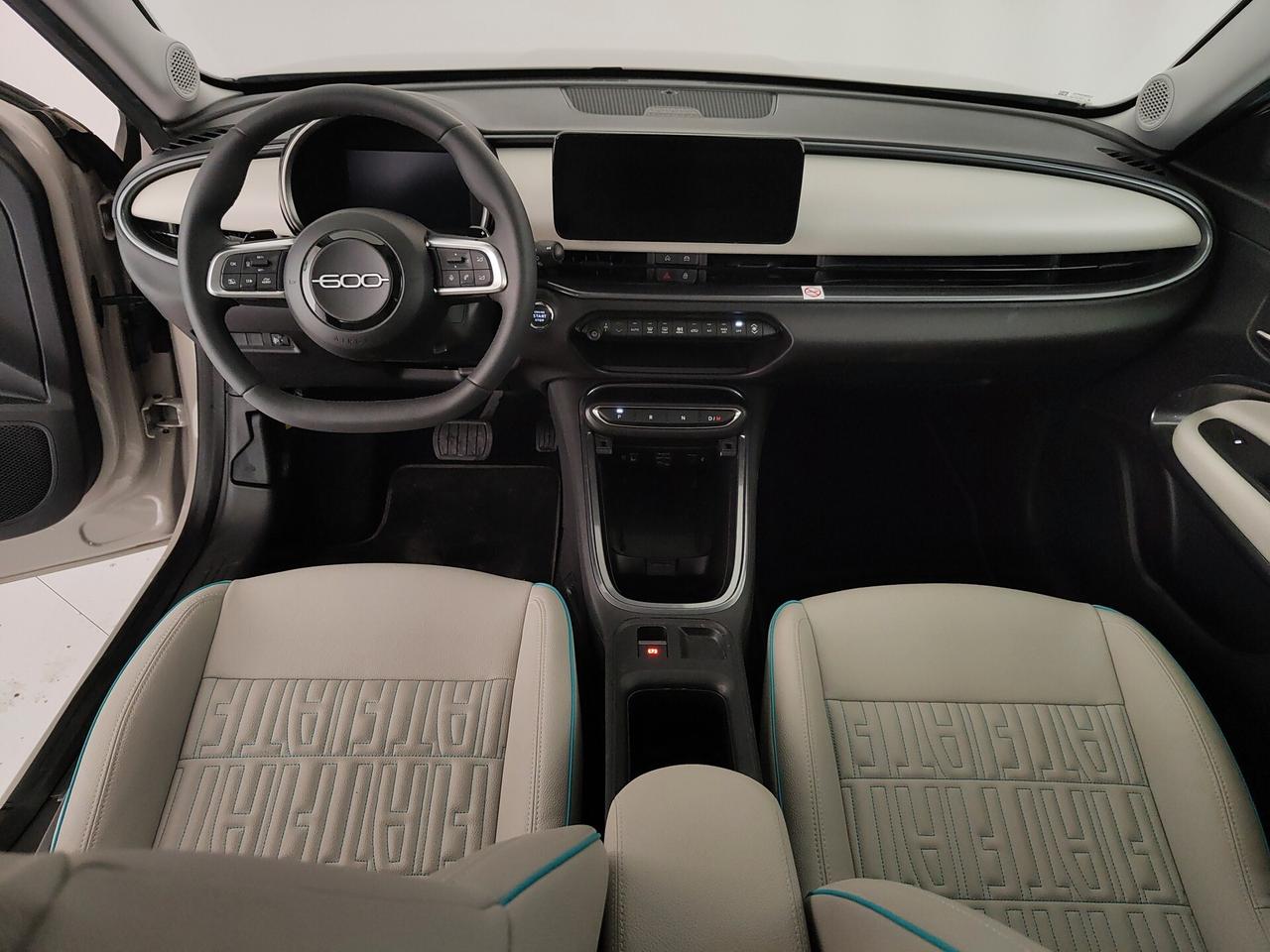 Fiat 600 Hybrid 100 CV DCT MHEV La Prima