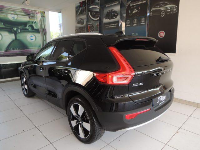 VOLVO XC40 T3 Geartronic Momentum Pro