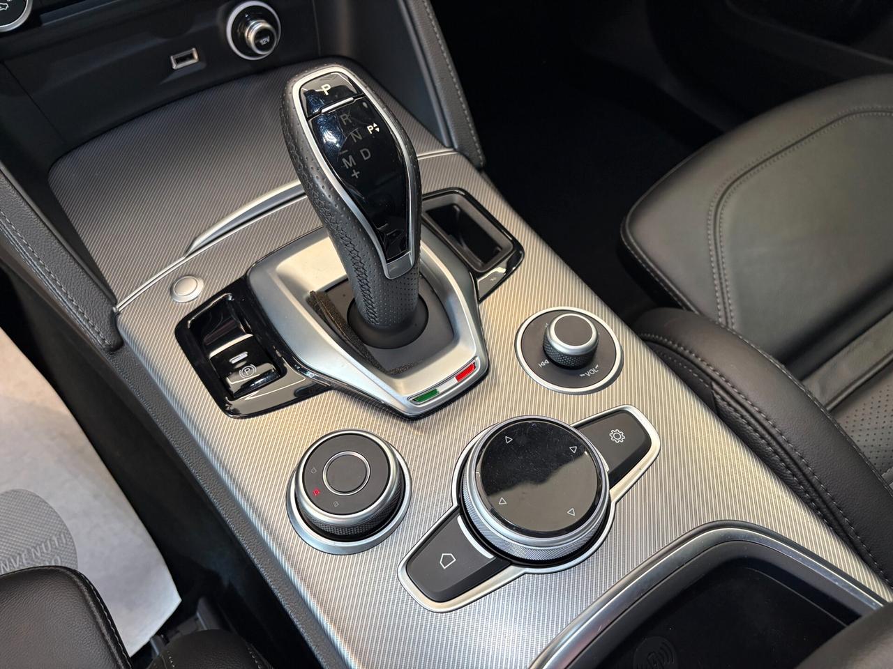 Stelvio 210CV AT8 Q4 Veloce Antisfondatura Repetti