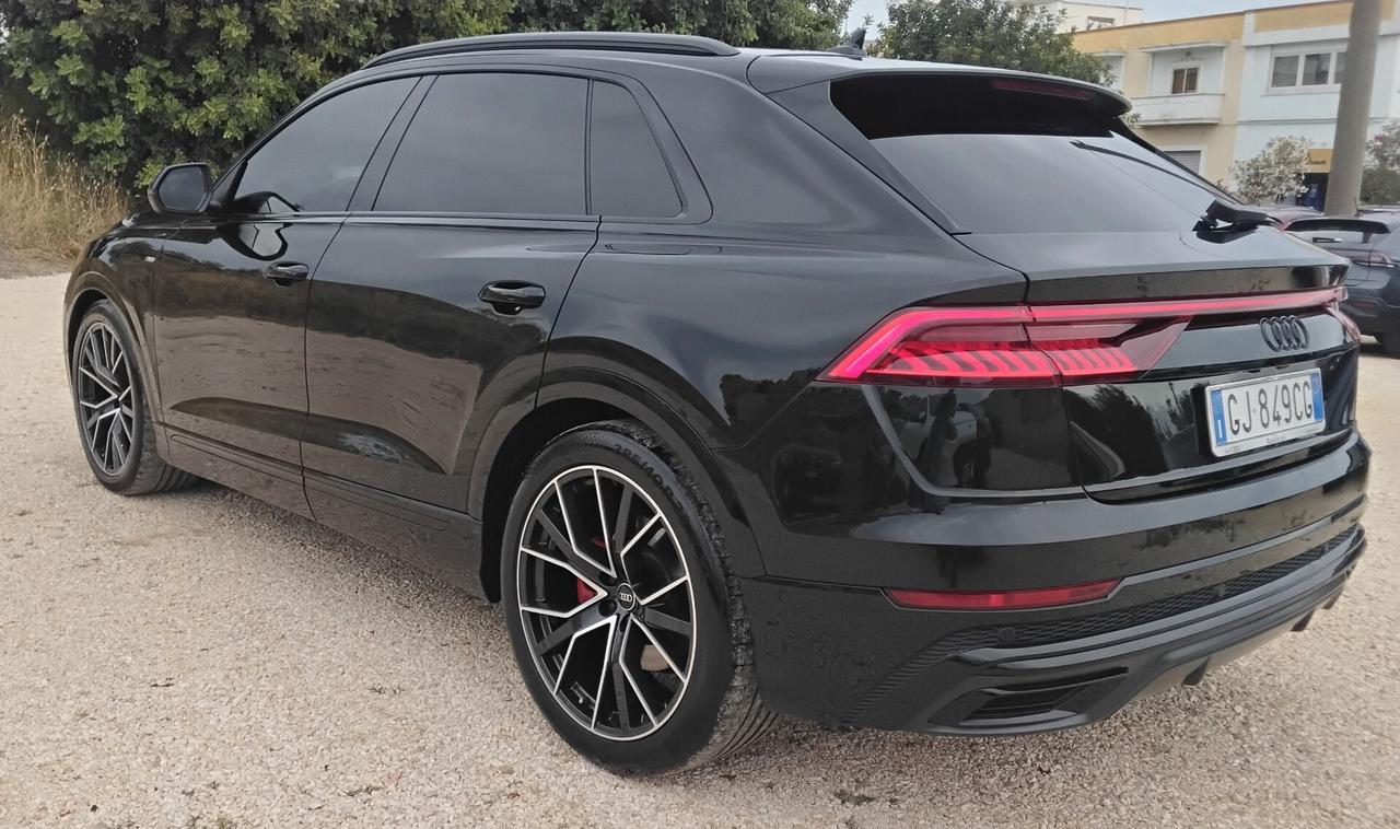 Audi Q8 50 TDI 286 CV quattro tiptronic Sport