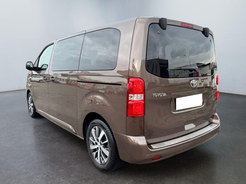 Toyota Proace Verso 2.0D 144Cv M/T L2 Executive 8 p.