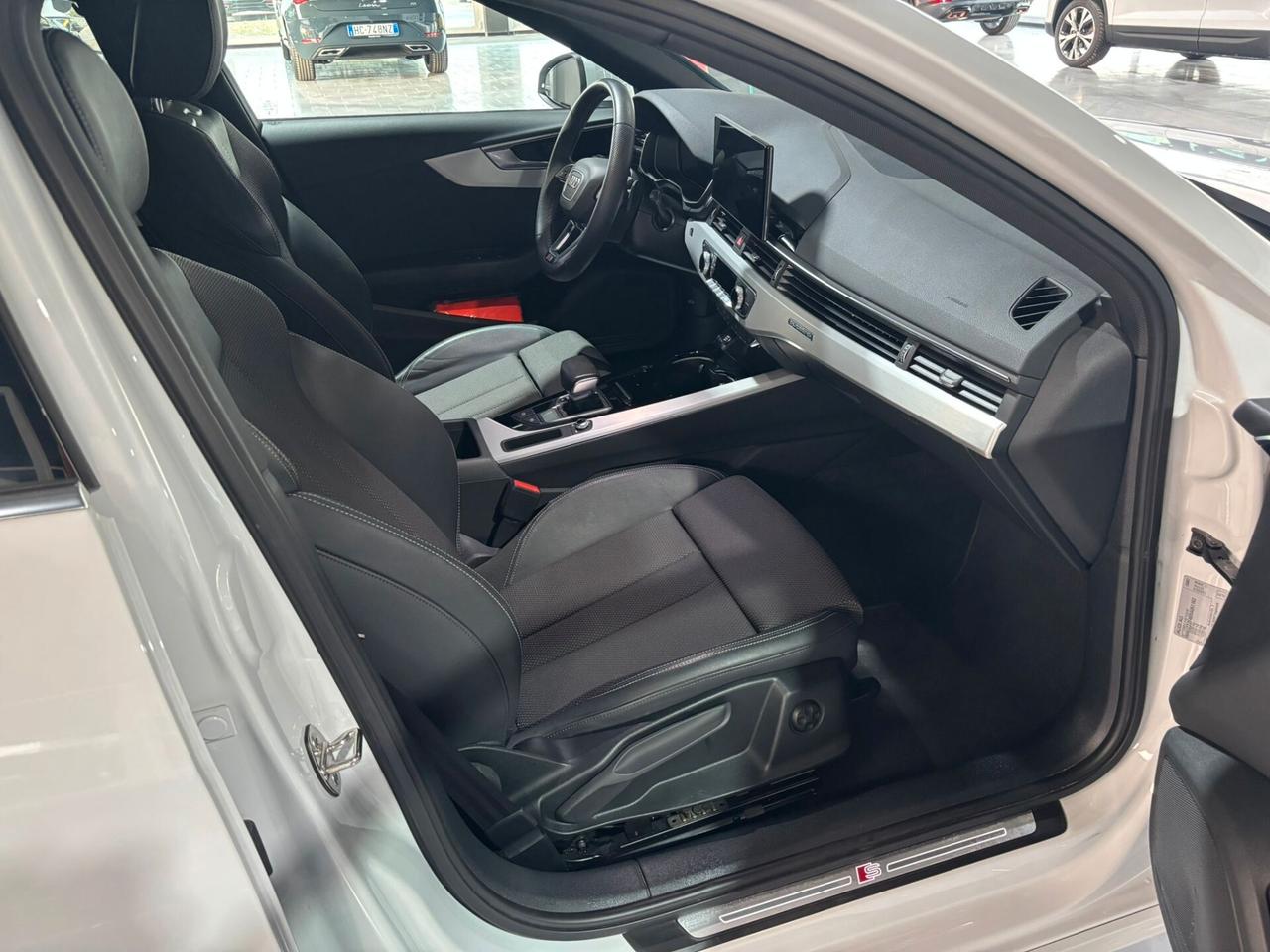 Audi A4 Avant 40 TDI S tronic line edition