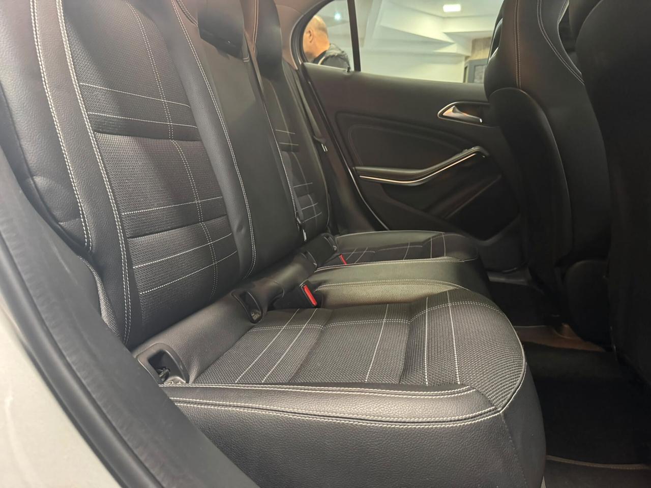 Mercedes-benz GLA 200 d Automatic 4Matic Premium
