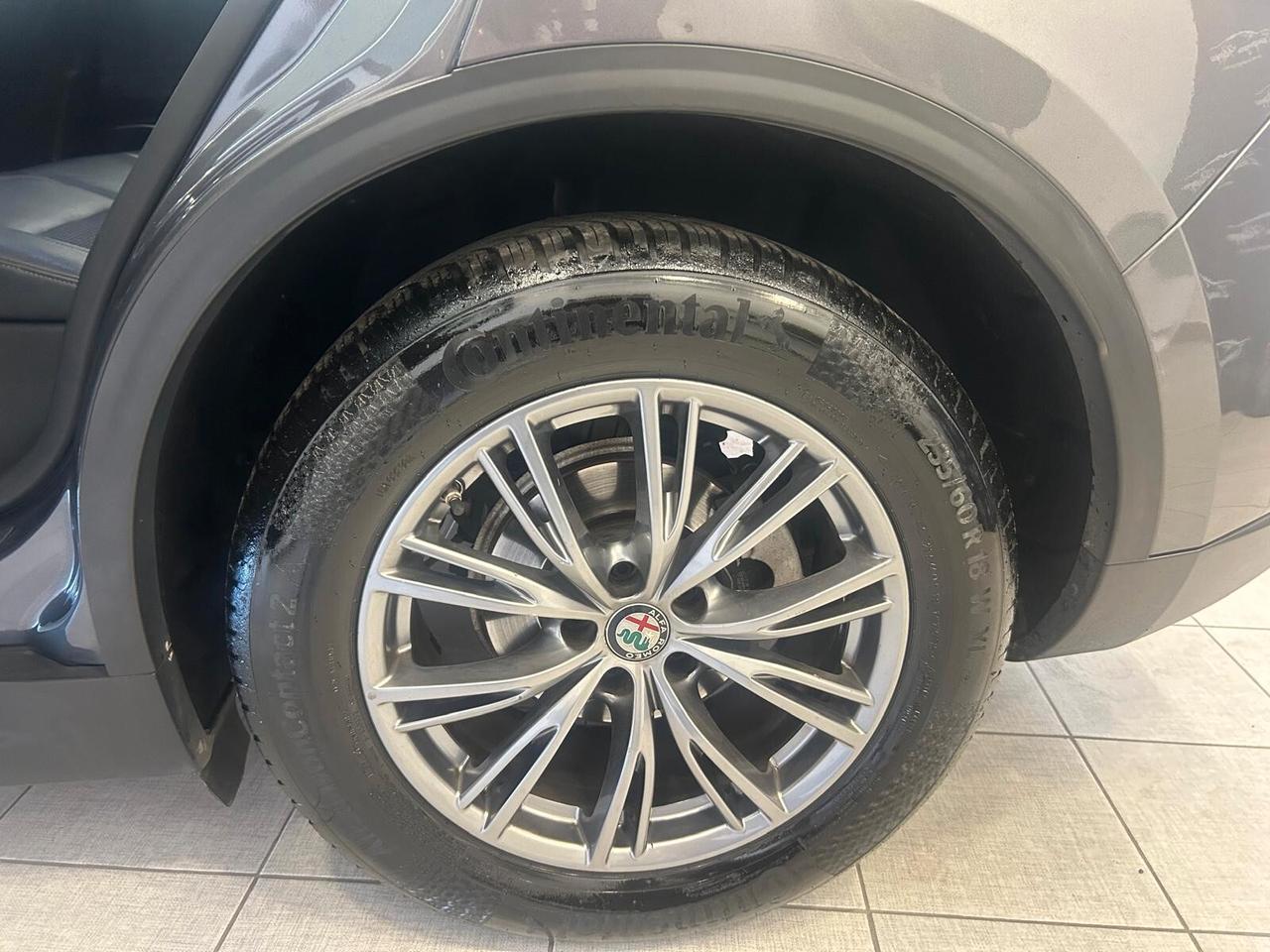 Alfa Romeo Stelvio 2.2 Turbodiesel 180CV AT8 Executive 2018
