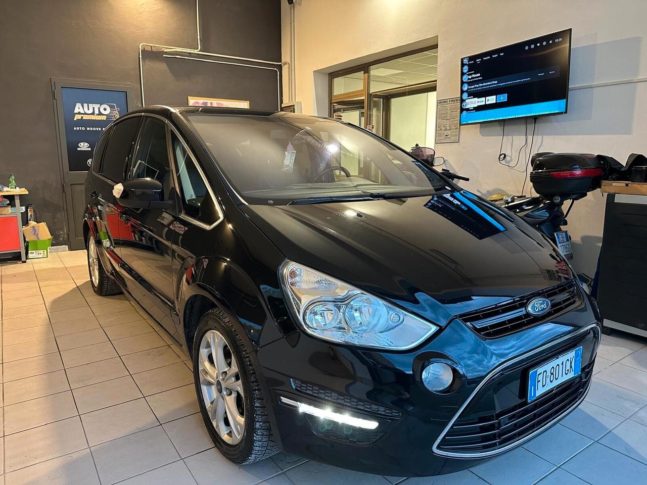 Ford S-Max 2.0 TDCi 163CV New Titanium