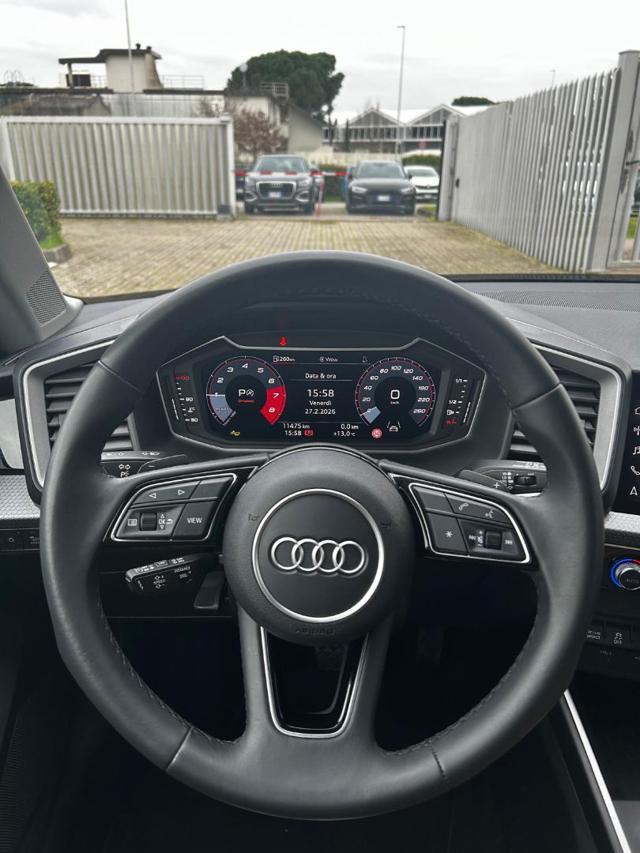 AUDI A1 allstreet 30 TFSI S tronic Identity Contrast
