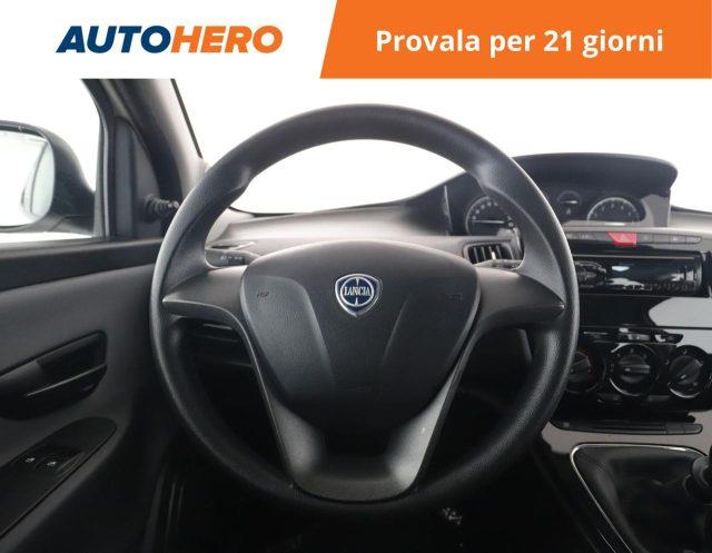 LANCIA Ypsilon 1.2 69 CV 5 porte Silver